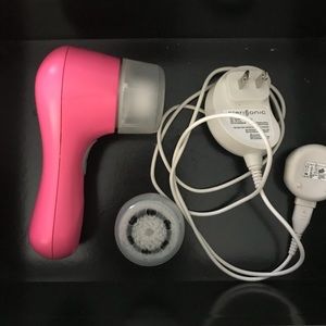 Mia 1 Clarisonic